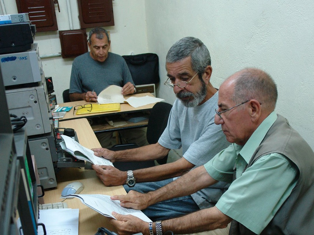 Estudio de grabación (Triana, Julián y Raúl)